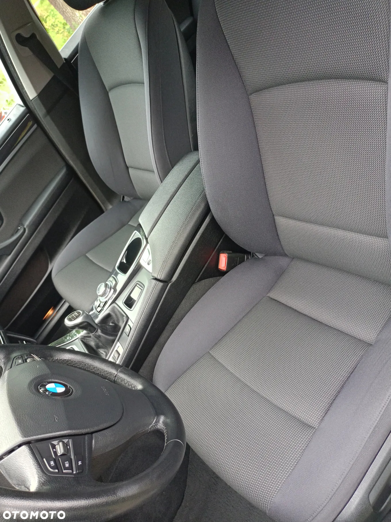 BMW Seria 5 518d Touring - 10