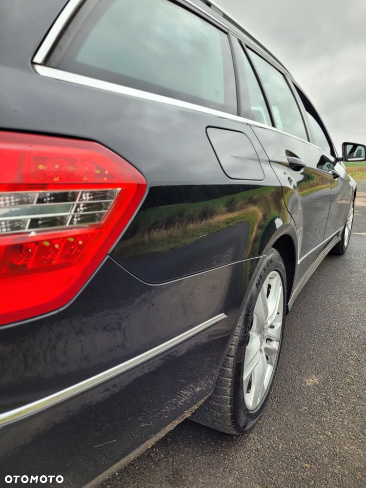Mercedes-Benz Klasa E 200 CGI BlueEffICIENCY Avantgarde - 14