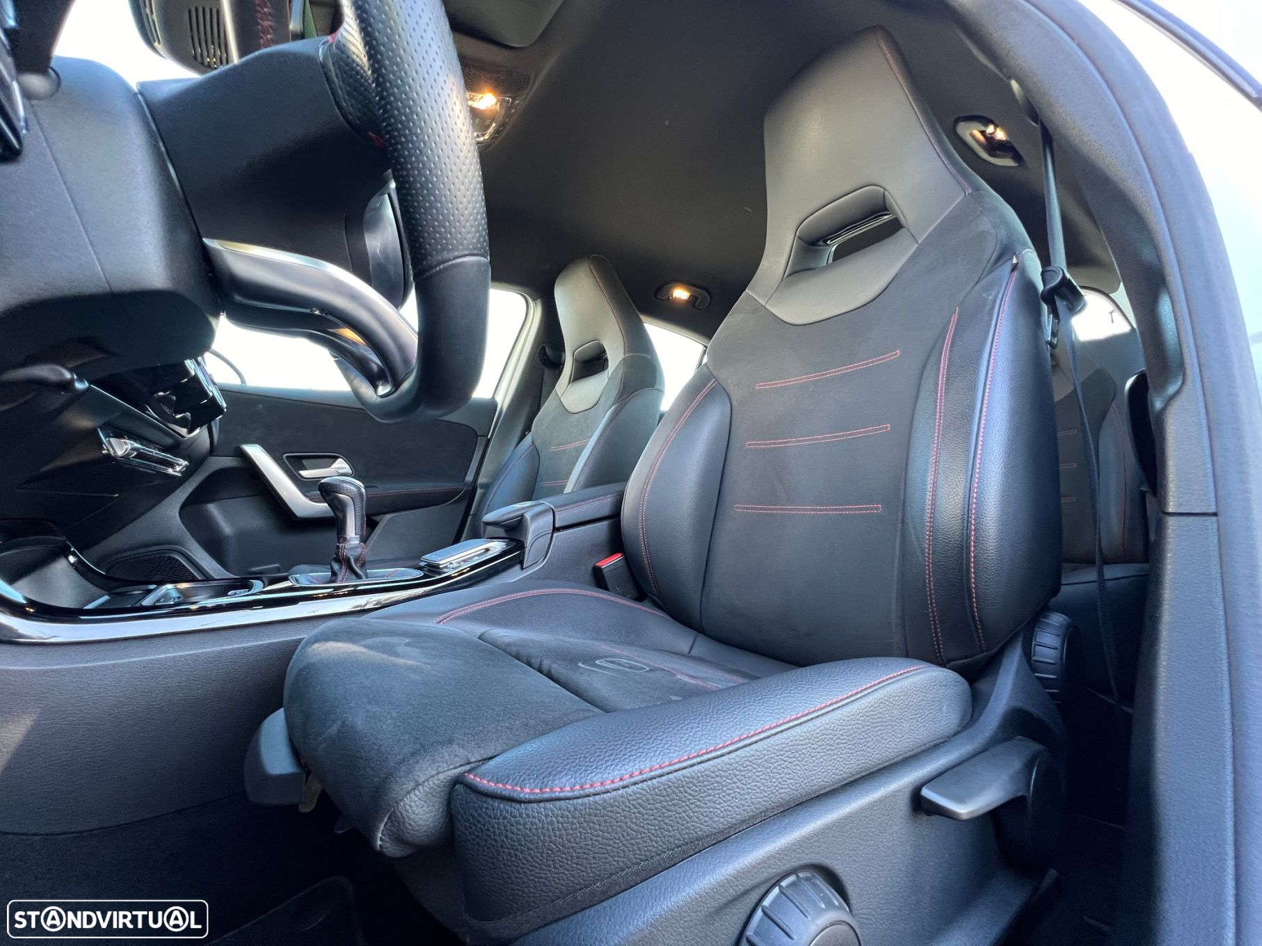 Mercedes-Benz A 180 d AMG Line - 41