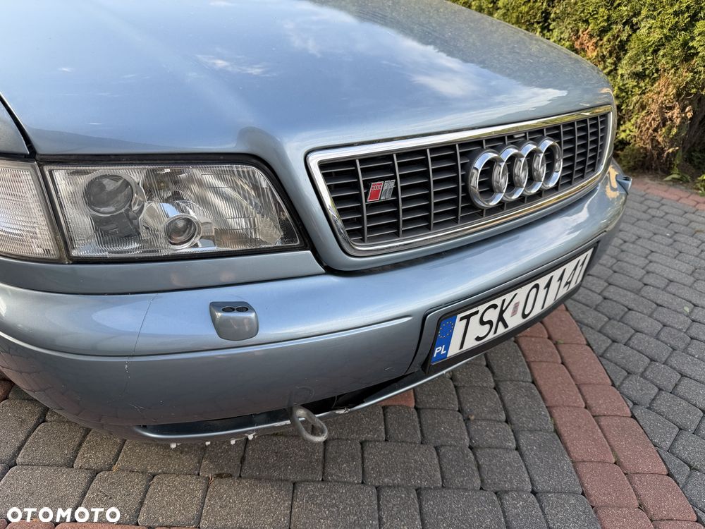 Audi S8 - 1