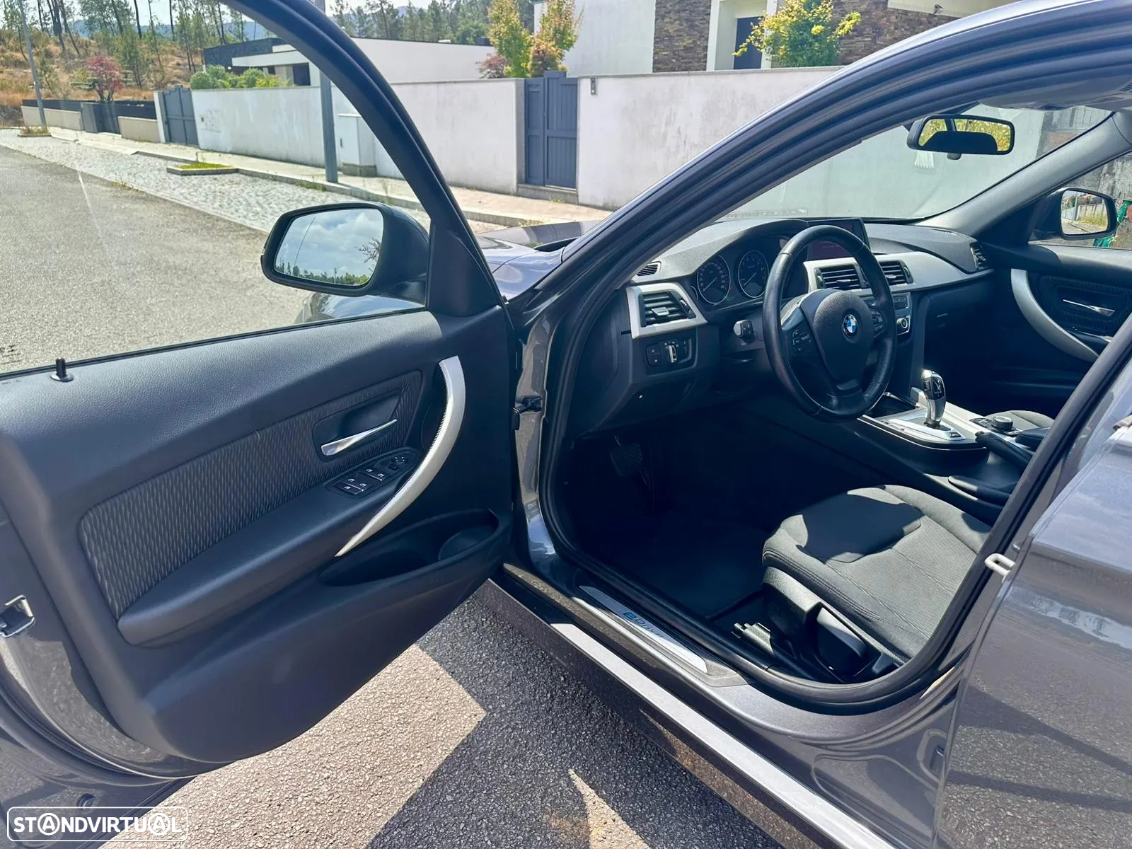 BMW 330 e iPerformance Advantage - 6
