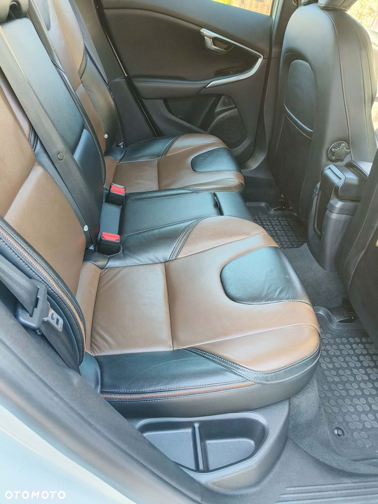 Volvo V40 Cross Country D2 - 2