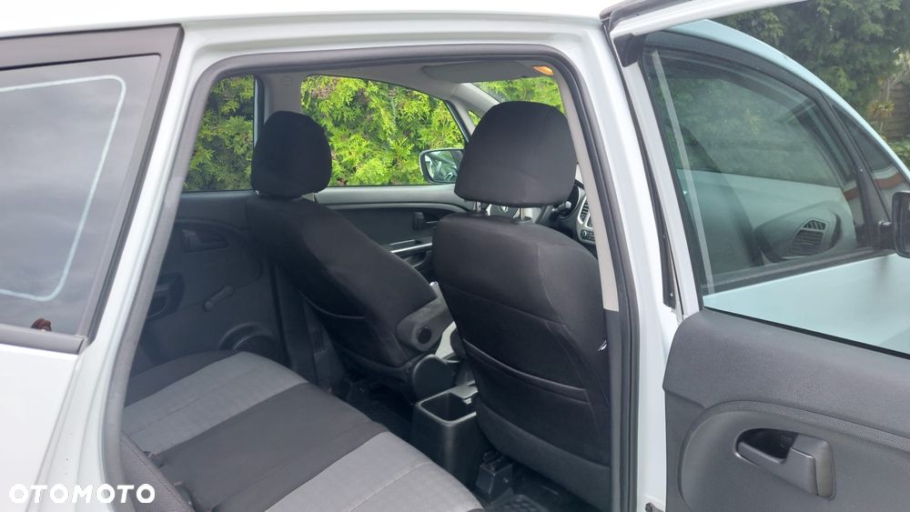 Kia Venga 1.4 L - 7