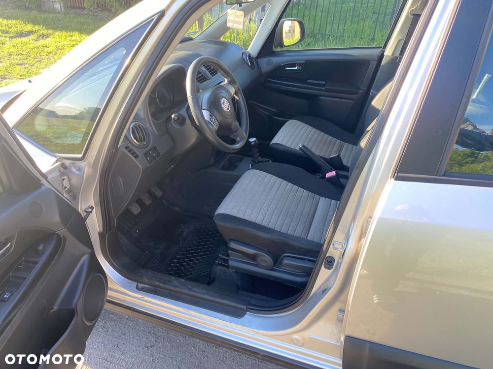 Fiat Sedici - 7