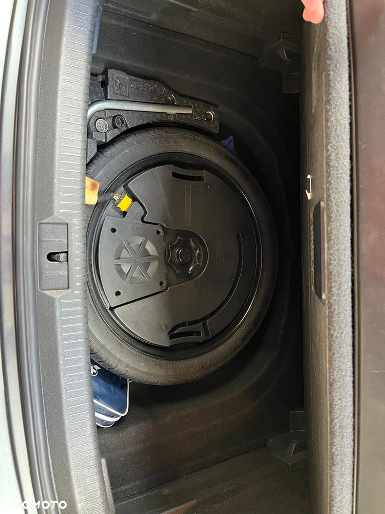 Volkswagen Golf - 17