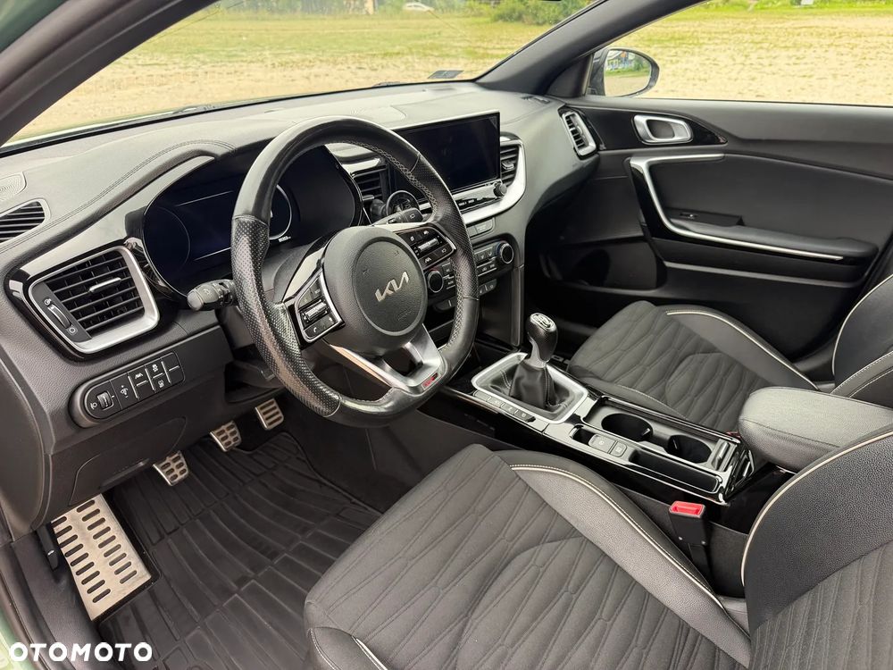 Kia ProCeed 1.5 T-GDI GT Line - 11