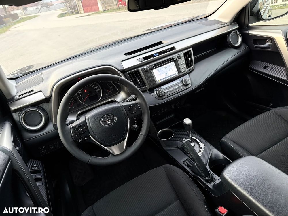 Toyota RAV4 2.2 D-4CAT 4WD Aut Executive - 3