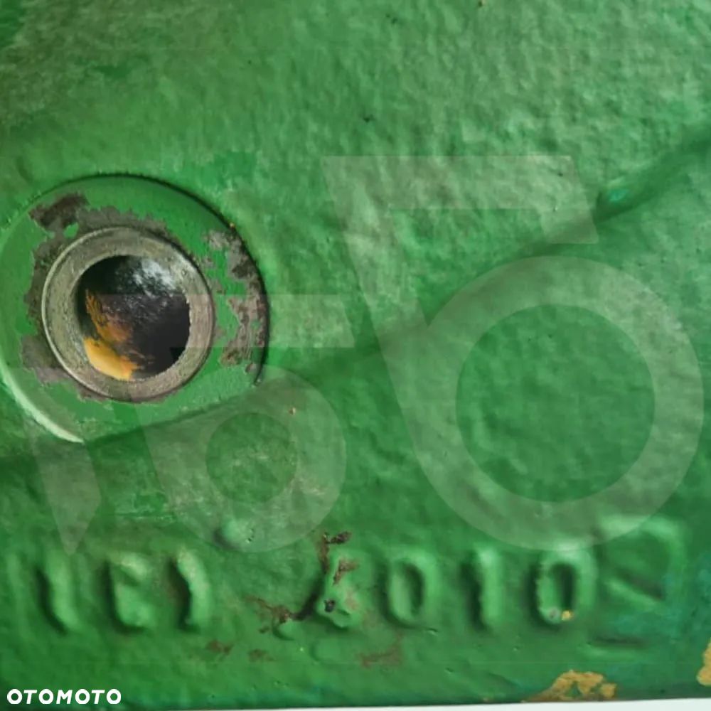 Zwolnica tylna RH L78255 AL79866 John Deere 6100 - 8