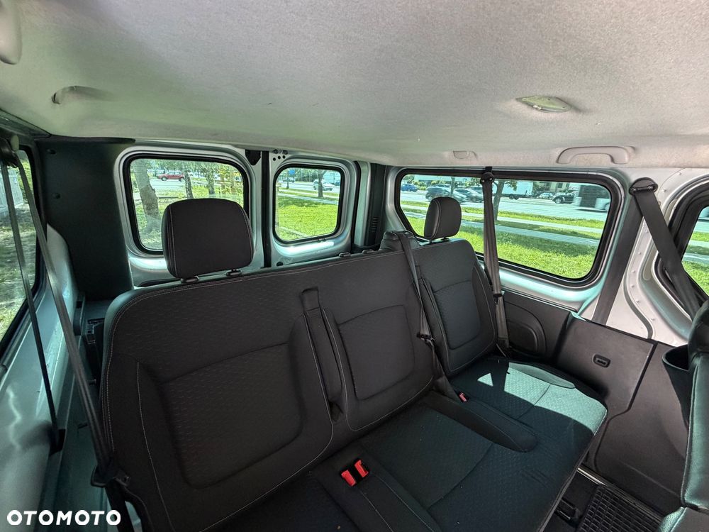 Opel Vivaro L2H1 2,9t Elegance Business - 10