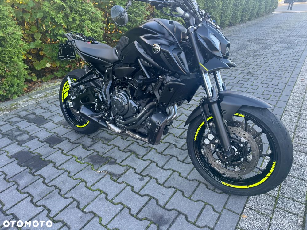 Yamaha MT - 7