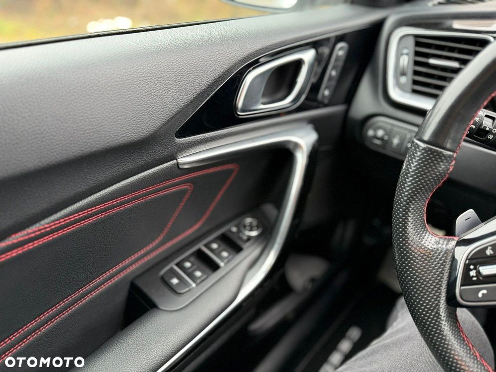 Kia ProCeed 1.6 T-GDI DCT7 OPF GT - 19
