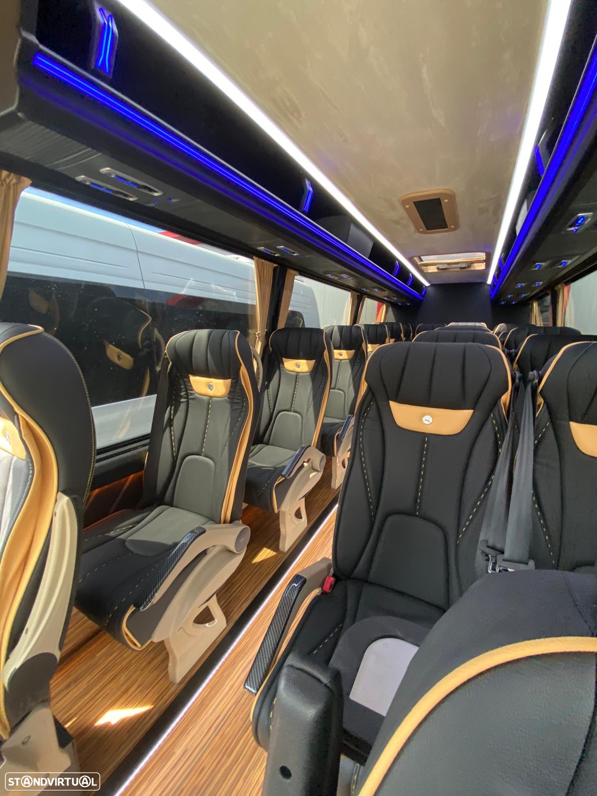 Mercedes Benz Sprinter 519 - 45