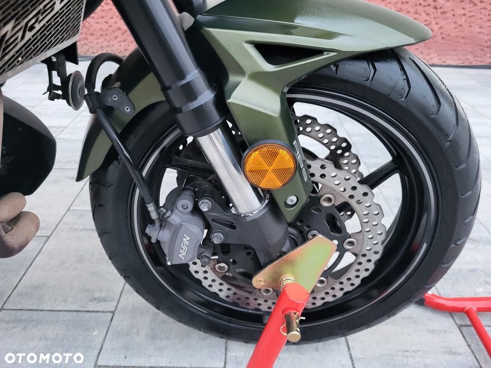 Kawasaki Versys 650 - 12