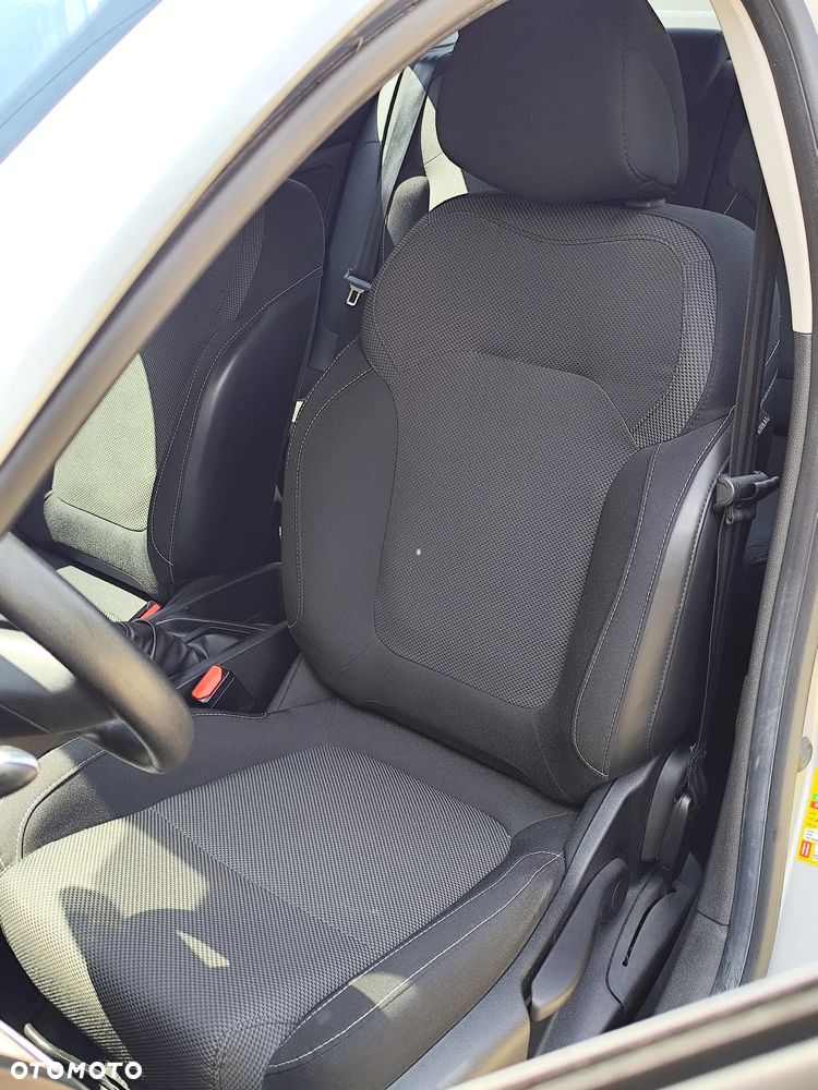 Renault Megane 1.6 SCe Life - 10
