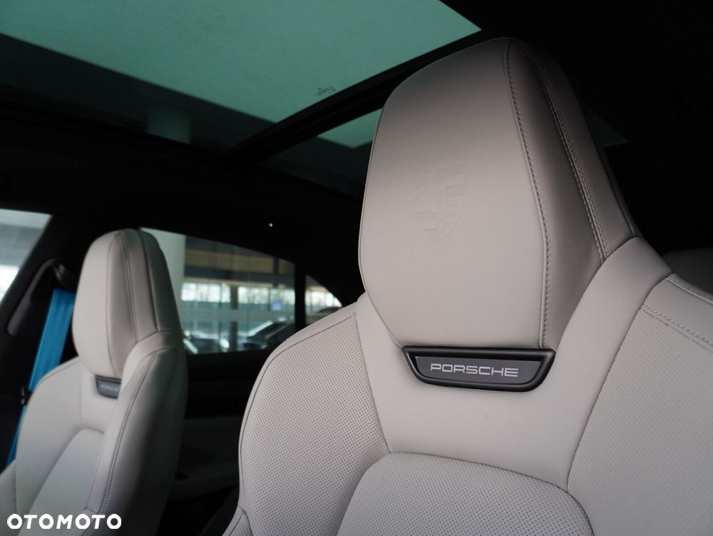Porsche Macan - 25
