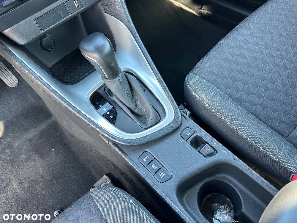 Toyota Yaris - 27