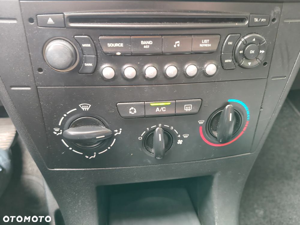 Citroën C4 1.6 16V Impress - 12