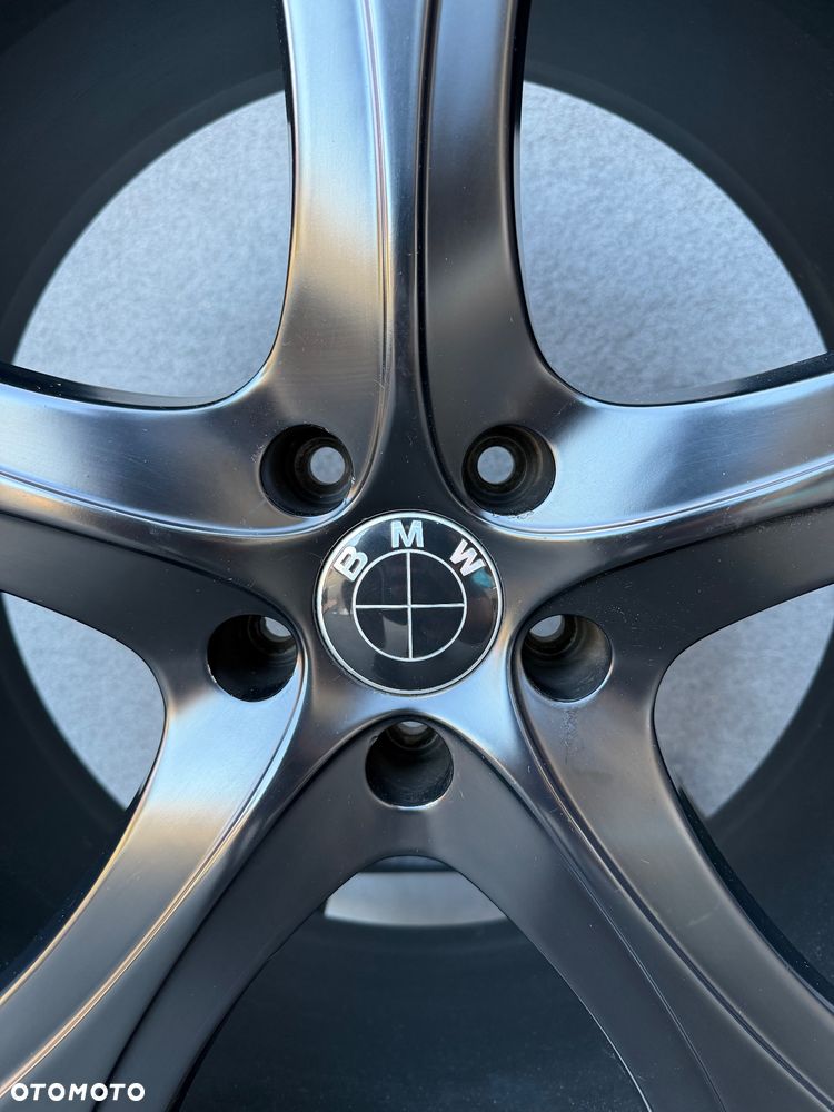 Felgi Niemieckiej Firmy CMS 22  5x120 X5 E53 E70 F15 X6 E71 F16 F01 E65 Styling 214 SUV 10j ET40 11j ET37 74.1mm alufelgi - 5