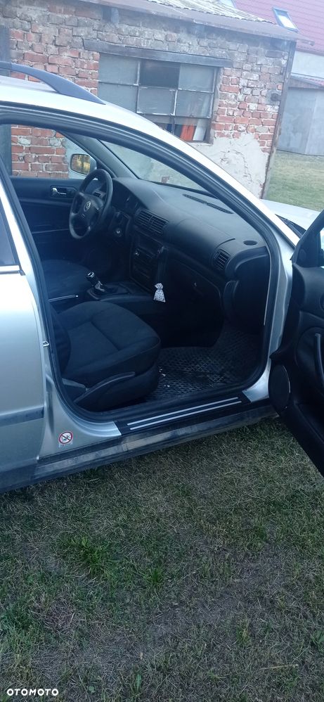 Volkswagen Passat - 5
