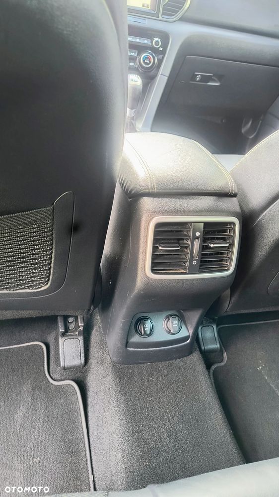 Kia Sportage 2.0 CRDI L AWD - 16