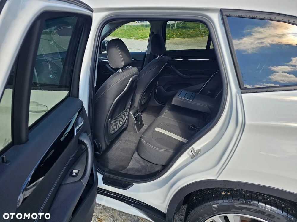 BMW X1 xDrive20d Sport Line sport - 40