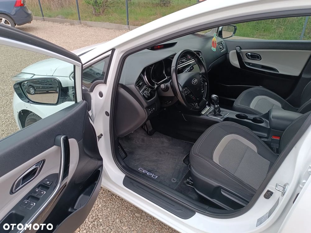 Kia Ceed 1.6 CRDi S - 25