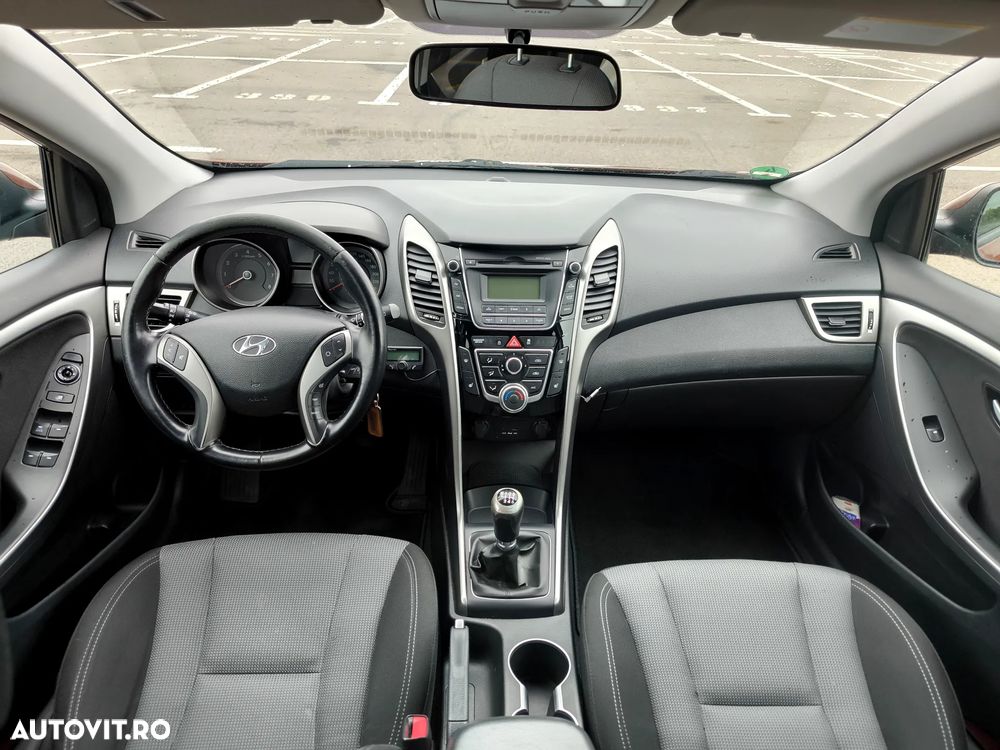 Hyundai i30 blue 1.6 GDI Trend - 6