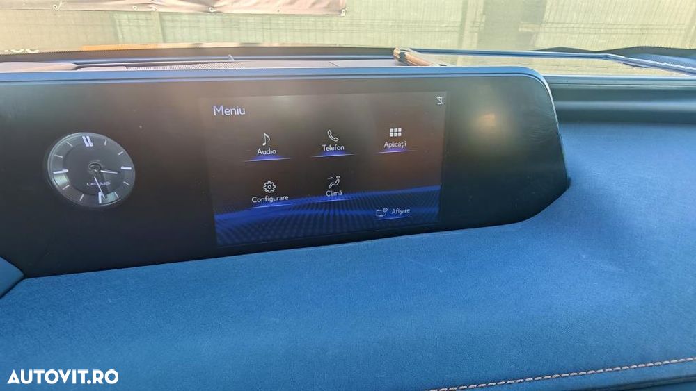 Lexus UX 300e Luxury Line - 16