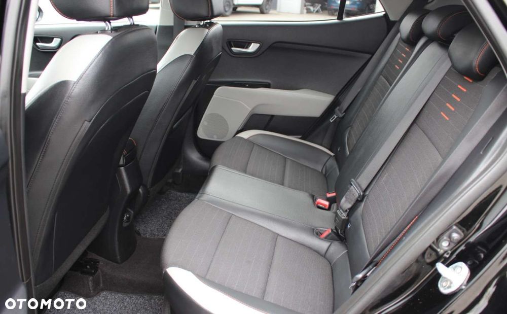 Kia Stonic - 17