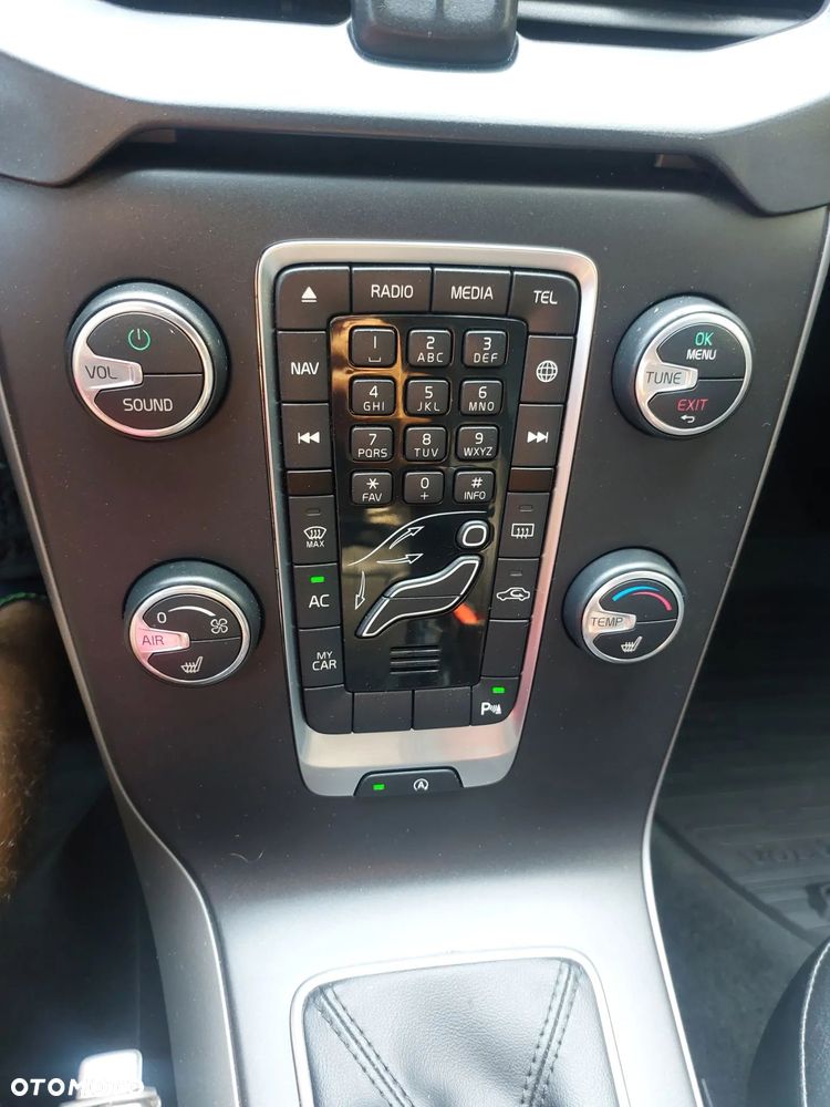 Volvo V40 D2 Drive-E SCR Momentum - 16