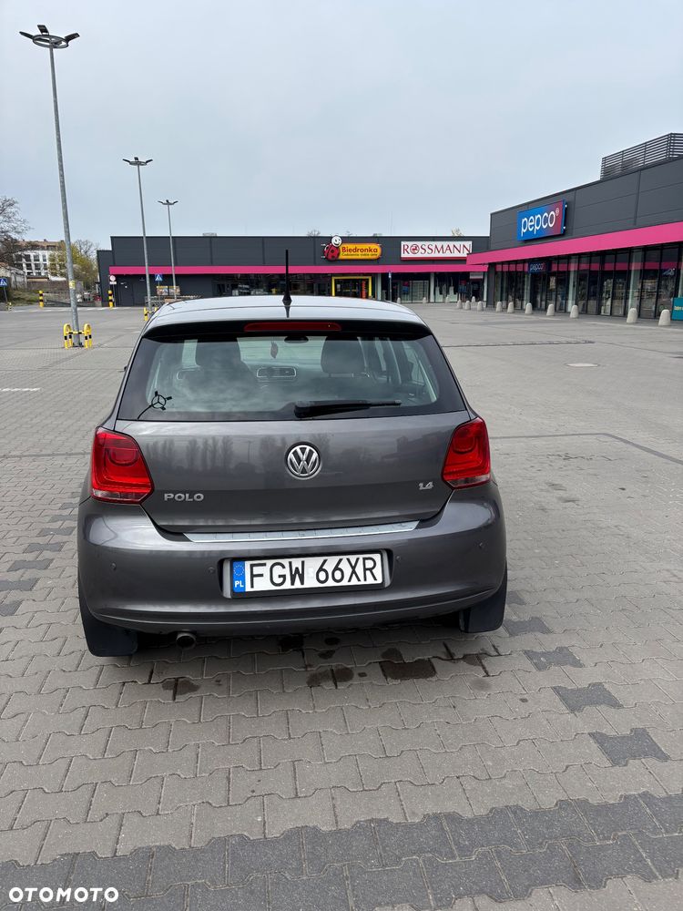 Volkswagen Polo 1.4 16V Comfortline - 4