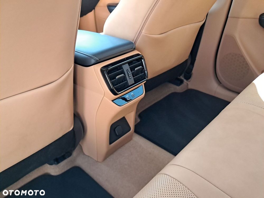 Lexus RZ 450e Prestige DIRECT4 - 18