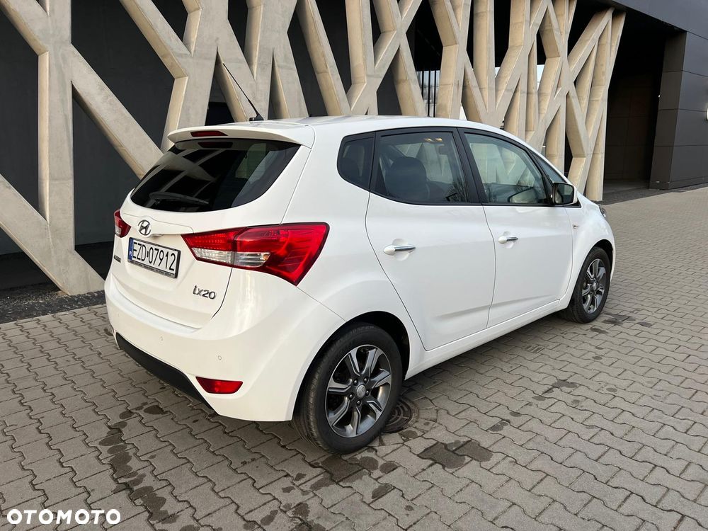 Hyundai ix20 1.4 blue Passion - 8