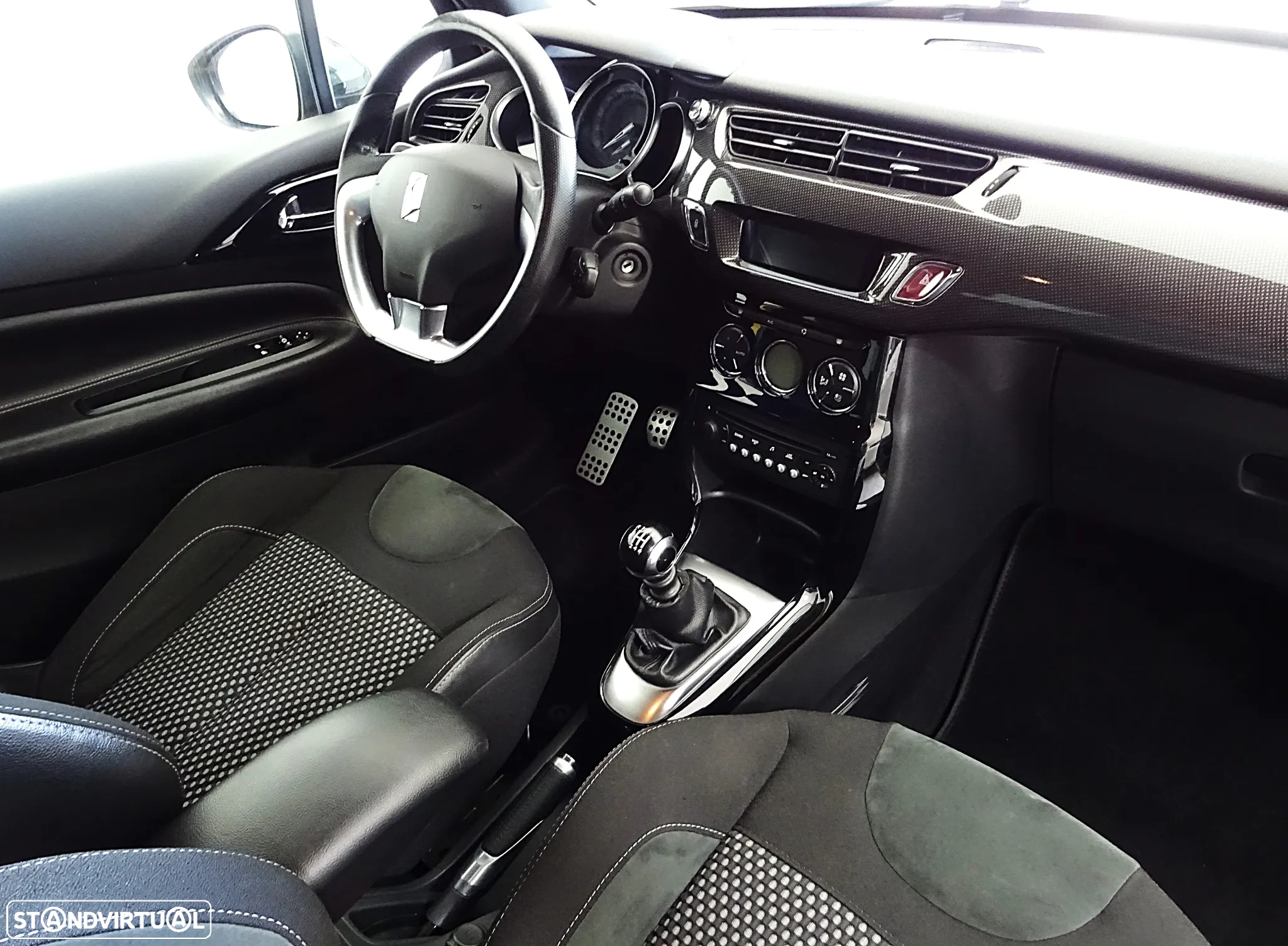 Citroën DS3 1.6 THP Sport Chic - 11