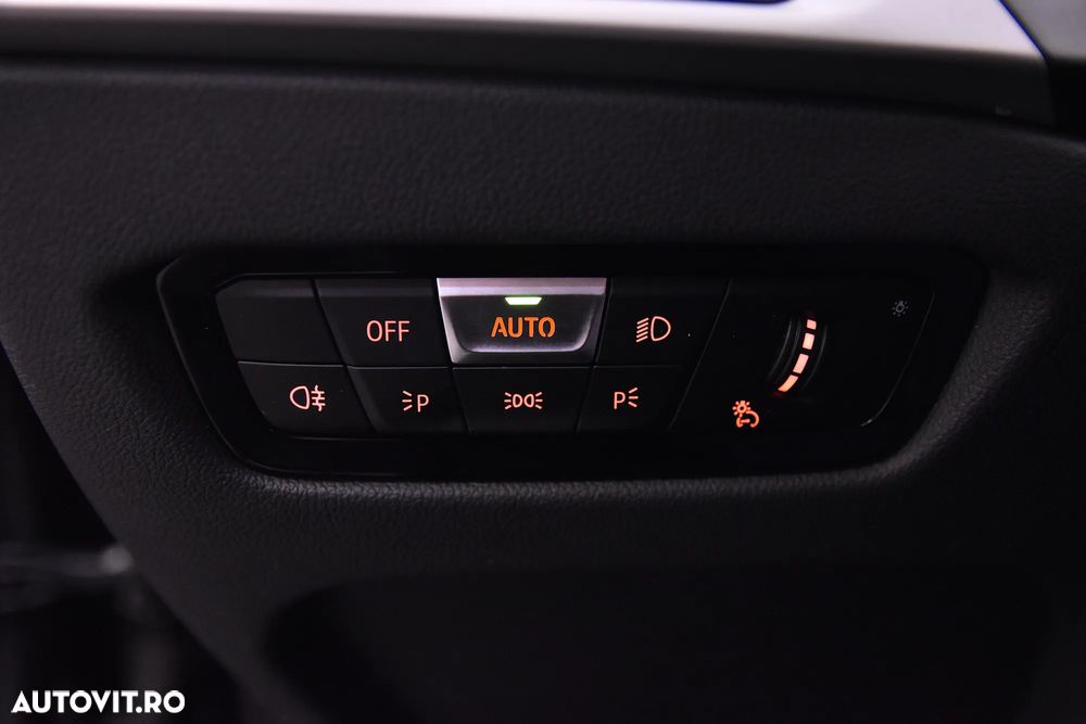 BMW Seria 3 320e Touring Aut. - 15