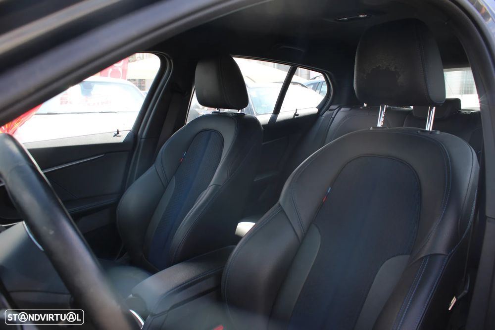 BMW 116 d Pack Desportivo M - 17