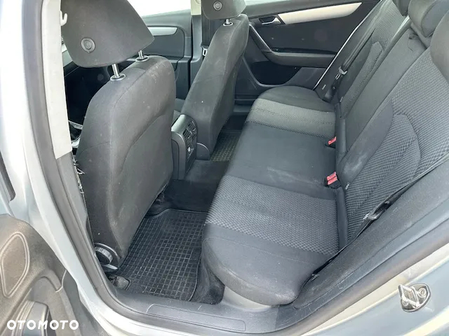 Volkswagen Passat 2.0 Blue TDI SCR Comfortline - 17