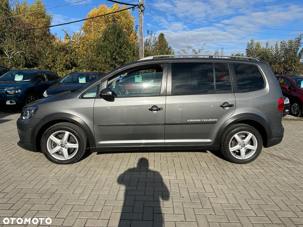 Volkswagen Touran - 5