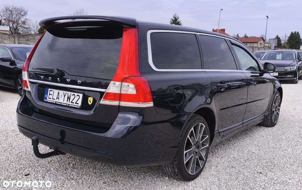 Volvo V70 D2 Momentum - 7