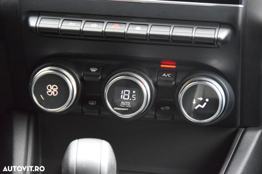 Renault Captur PHEV 160 Techno - 26