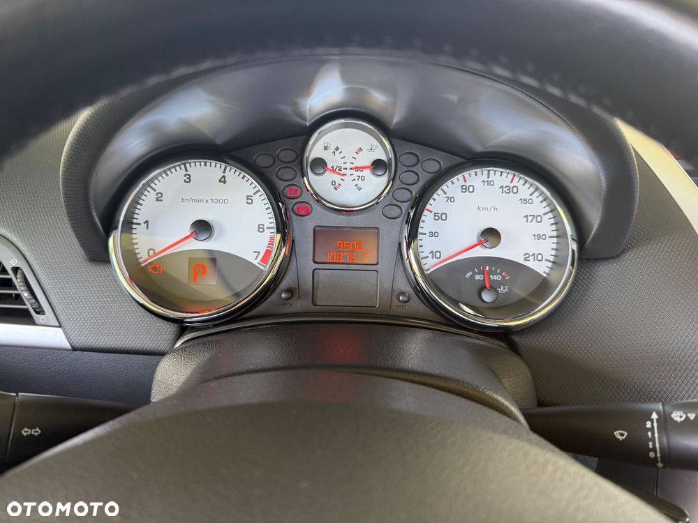 Peugeot 207 - 7
