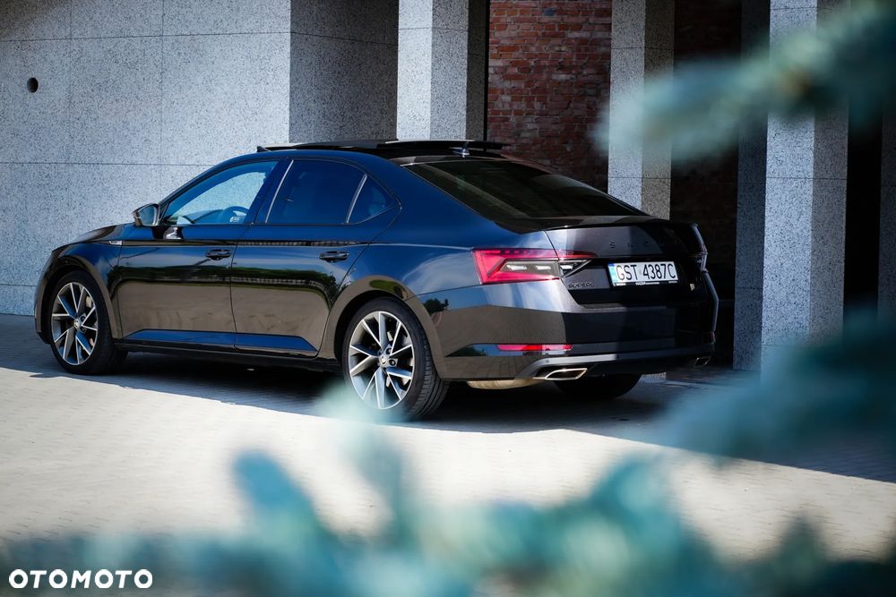 Skoda Superb 2.0 TSI 4x4 Sportline DSG - 4