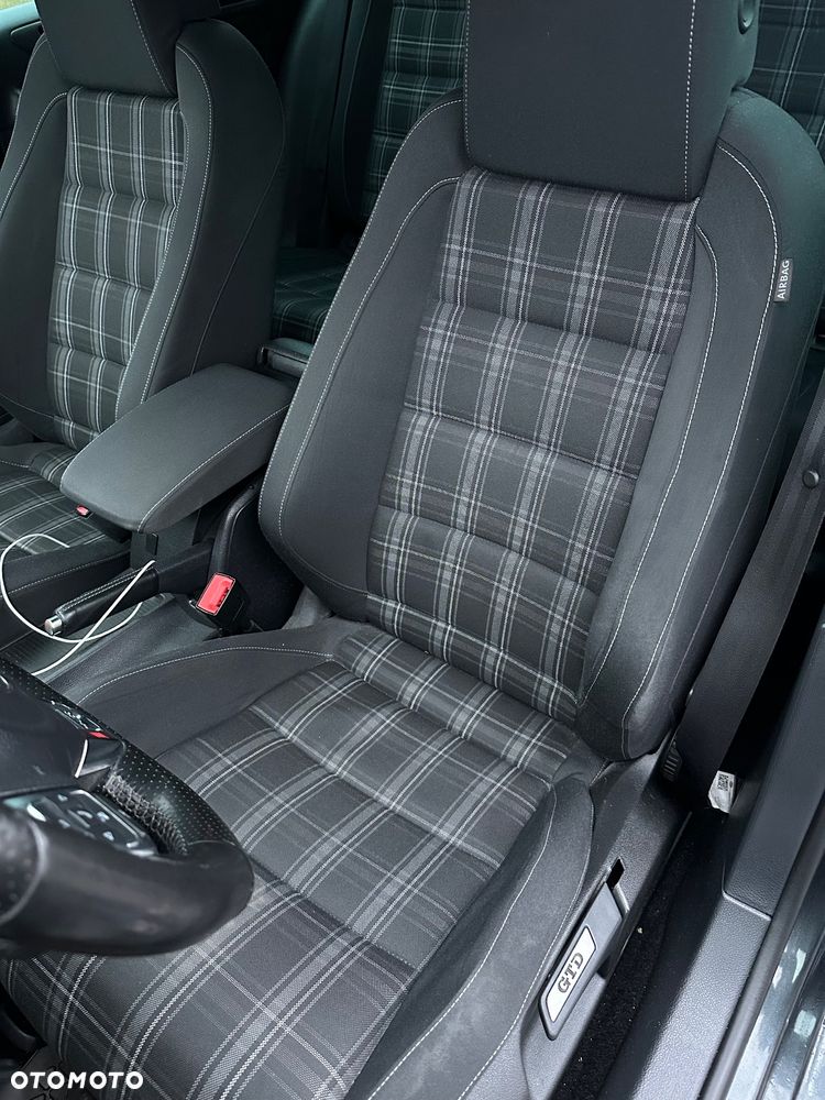 Volkswagen Golf VI 2.0 TDI GTD DSG - 15