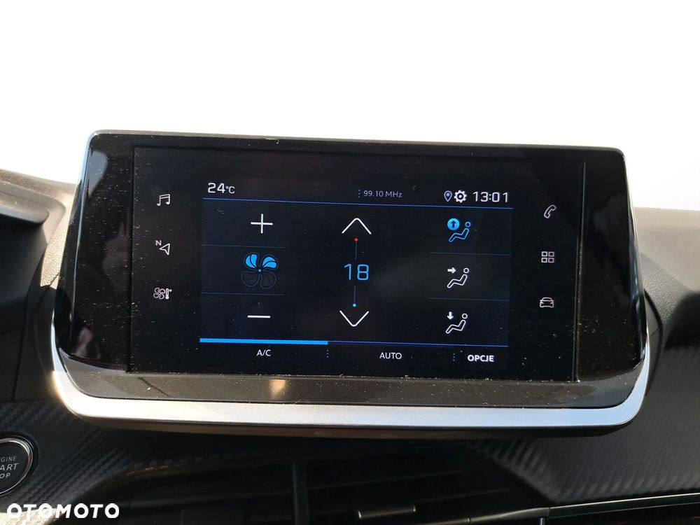 Peugeot 208 1.2 PureTech Allure S&S EAT8 - 17