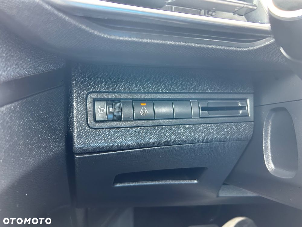 Peugeot 3008 1.2 PureTech Allure Pack S&S EAT8 - 30