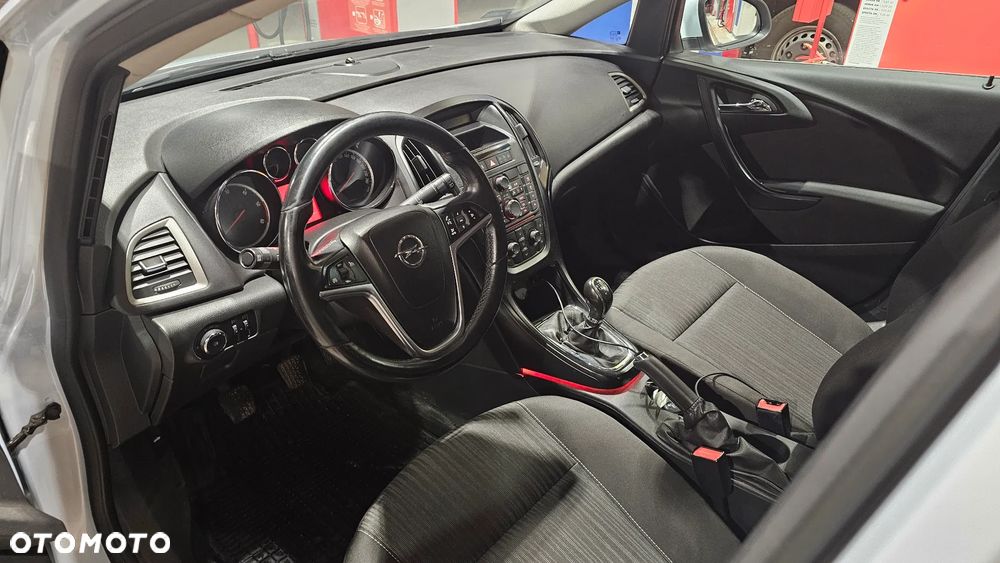 Opel Astra 1.7 CDTI Cosmo - 7