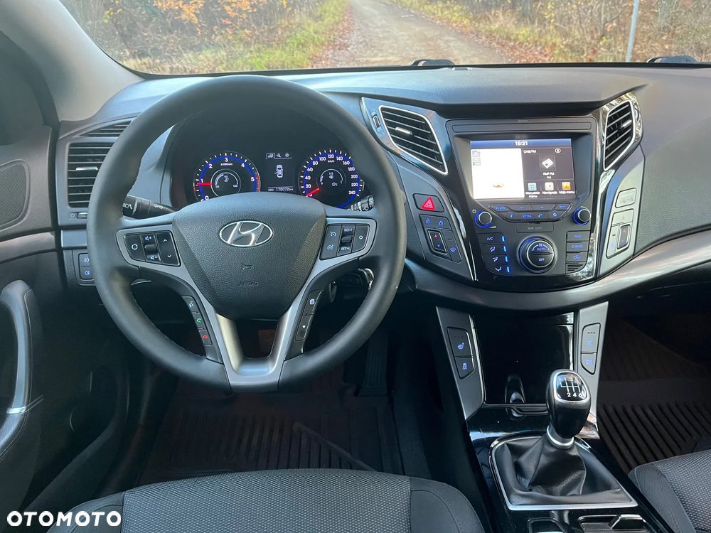 Hyundai i40 1.7 CRDi Comfort - 19