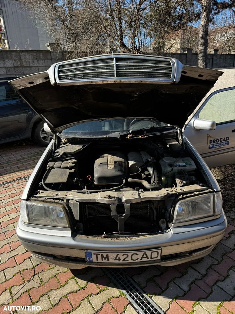 Mercedes-Benz C - 13