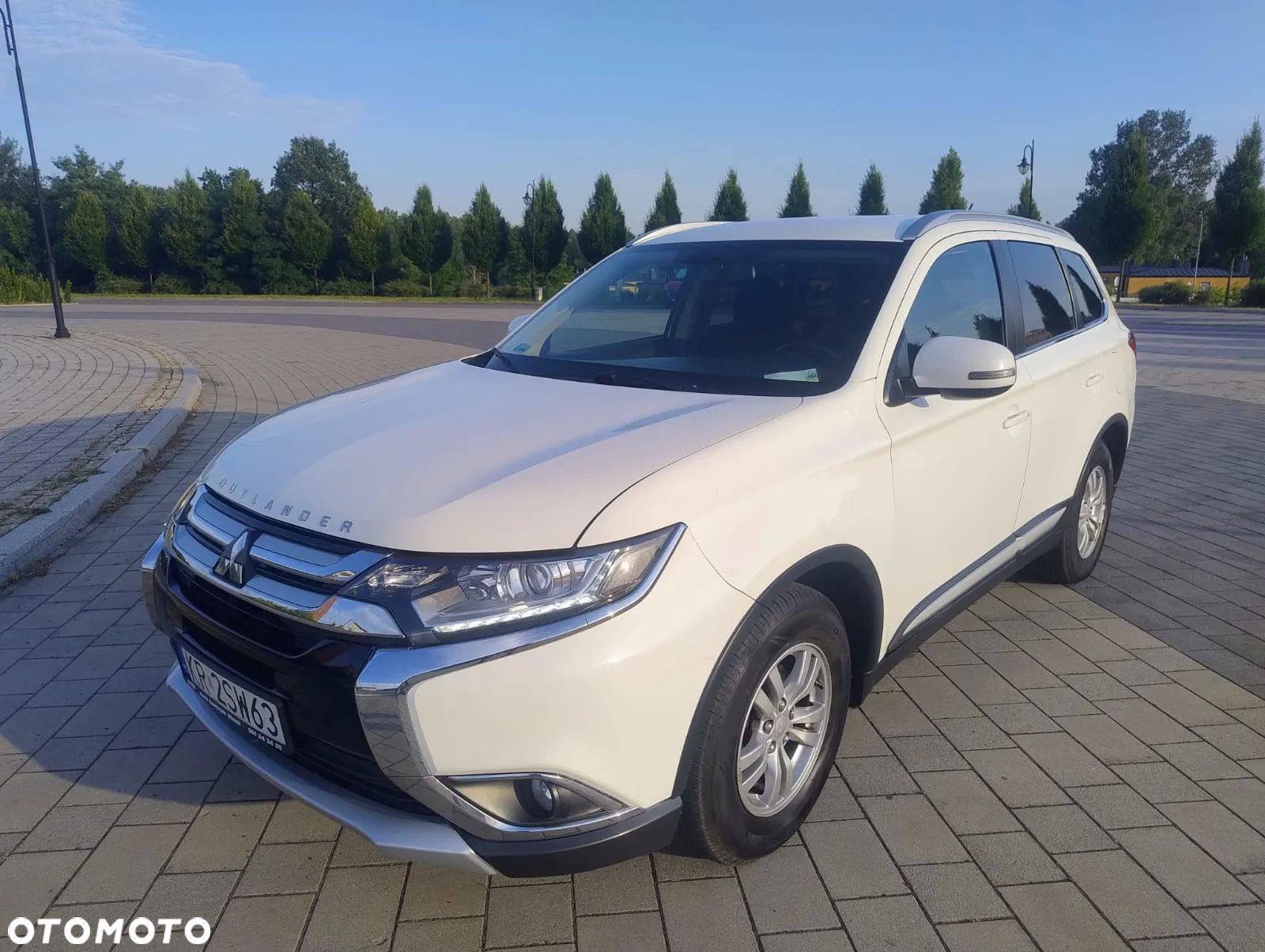 Mitsubishi Outlander 2.0 Intense 4WD CVT - 1