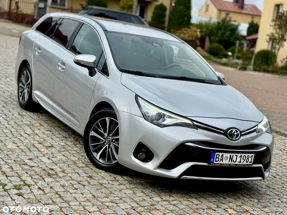 Toyota Avensis - 26
